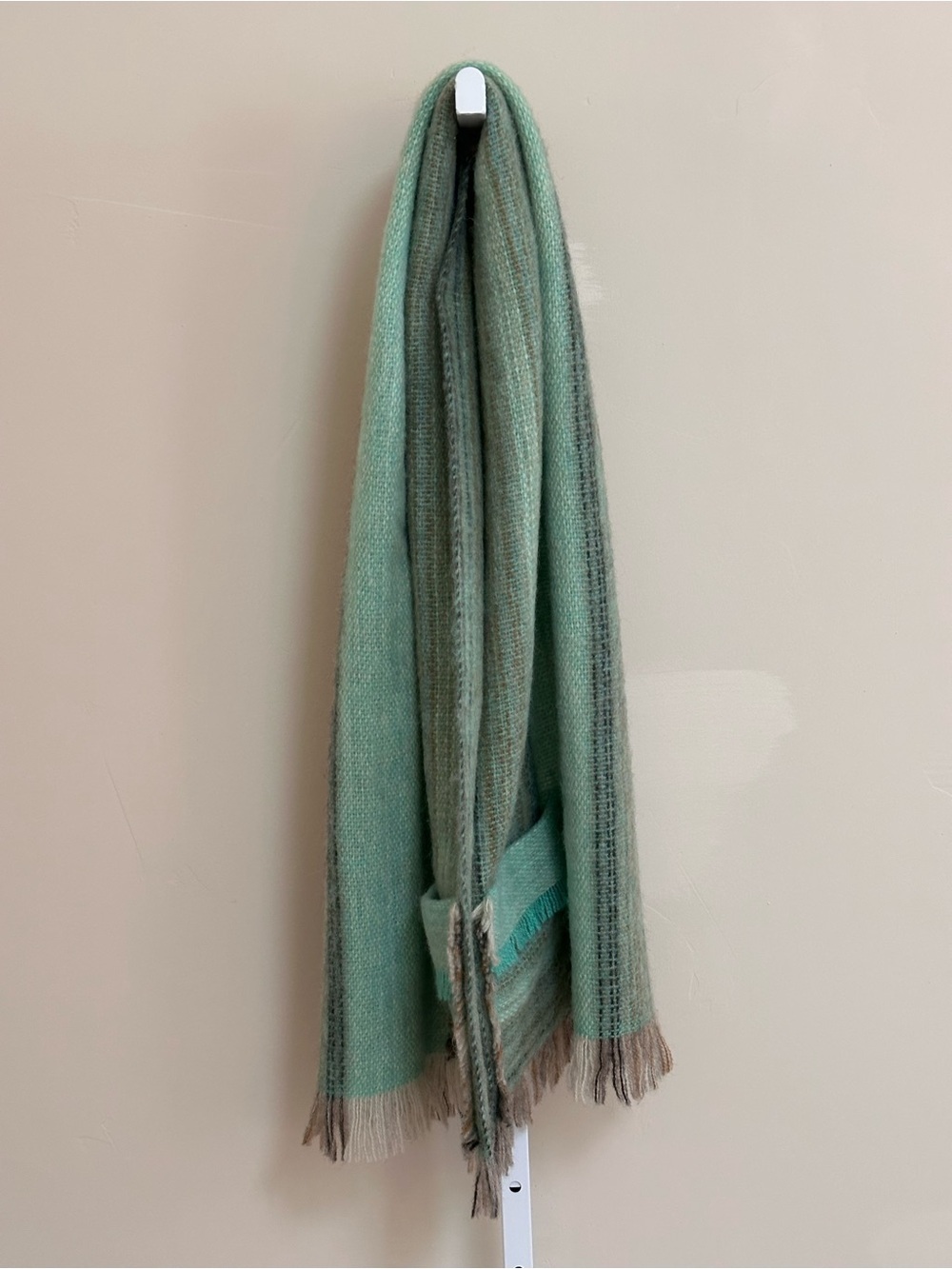 Ateljé Carding Bjursås Handwoven Mohair Blend Fringe Scarf Shawl Mint Green 64” - Picture 5 of 5
